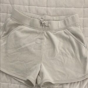 Abercrombie Kids Cream Shorts 15/16, like new